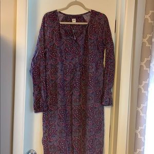 Never worn, Gap maternity dress.